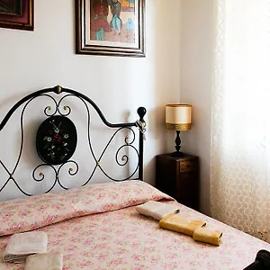 Guesthouse Stazione Pisa Centro Pensjonat